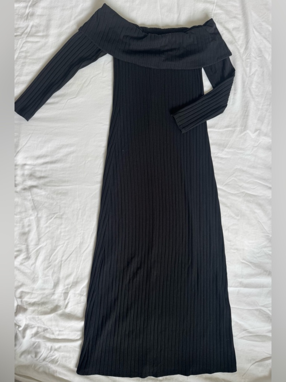 Old Navy Black Rib-Knit Off-Shoulder Maxi Dress